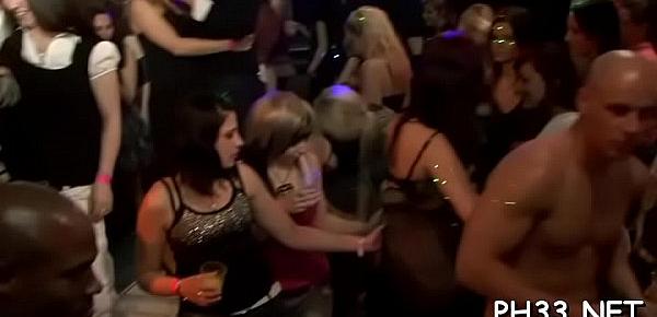  Beauties wishes to fuck the army dancer